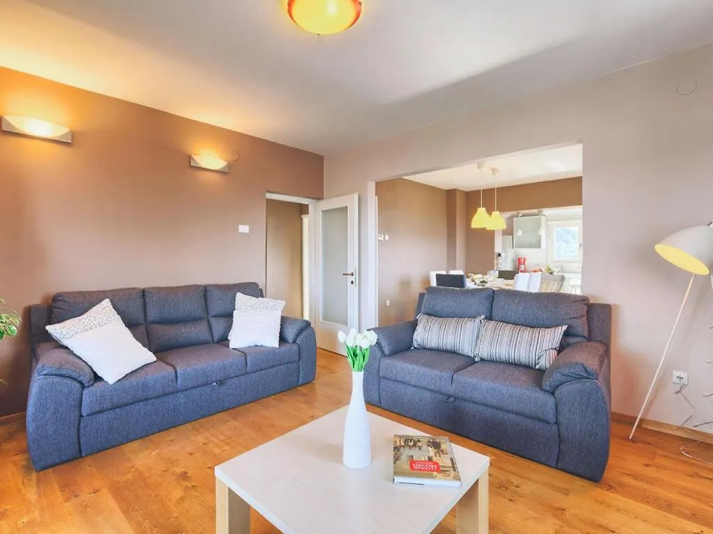 Holiday Apartment Dea Vista Pula